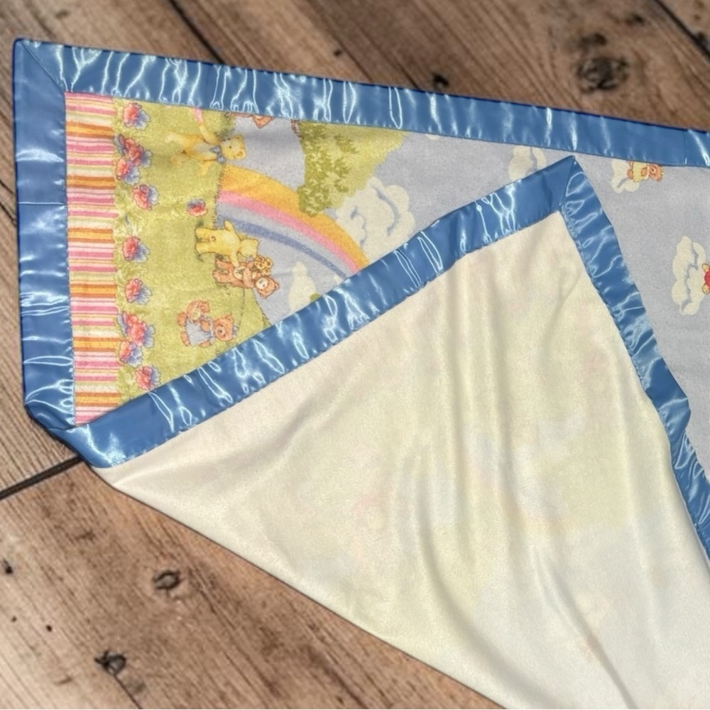 Vintage Rainbow Bear Baby Blanket Quilt Handmade Satin Trim 60x40 Clouds Spring - Picture 4 of 7